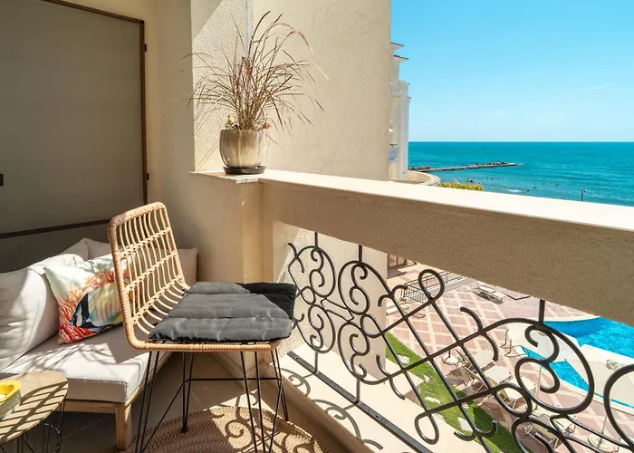 Appartement Irini- Sea View, Free Parking, Complex Carpe Diem